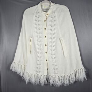 Vtg Sweater Bee Knit Cape Poncho Womens White Fringe Shawl Button 60s 70s Boho L